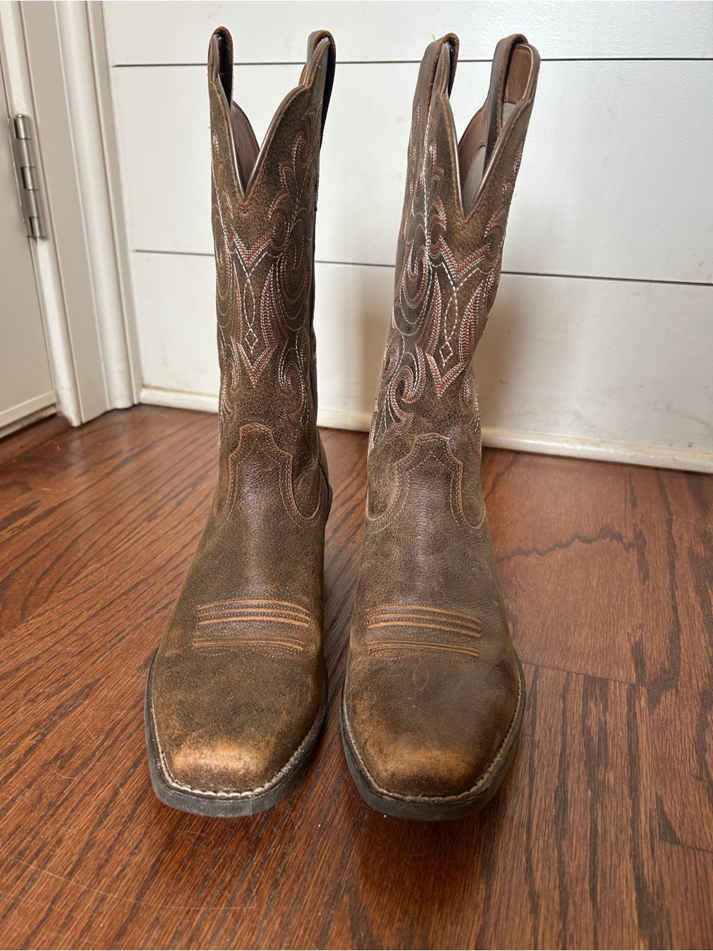 Ariat Brown Western Heeled Cowboy Boots - Picture 2 of 5